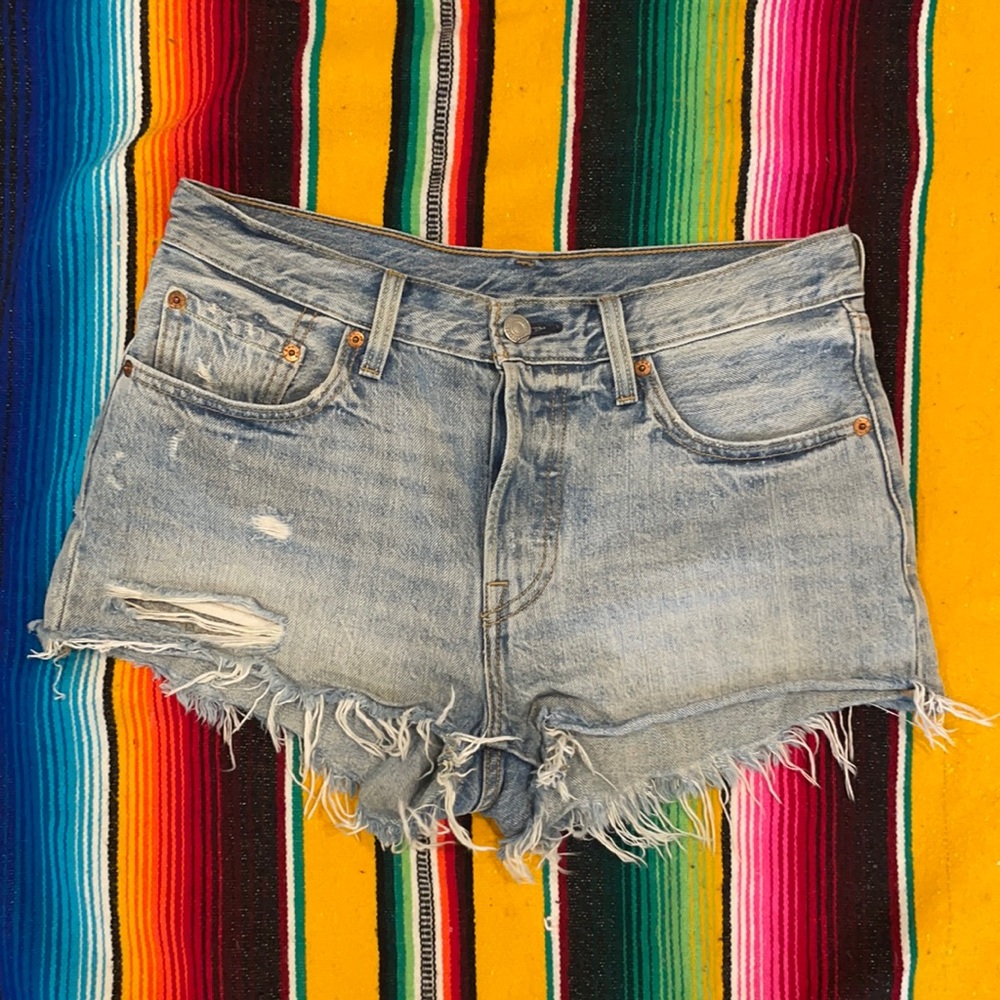 High-waisted Levi 501 Shorts